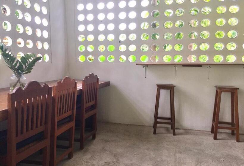 غرفة أساسية, Pai Flora Resort