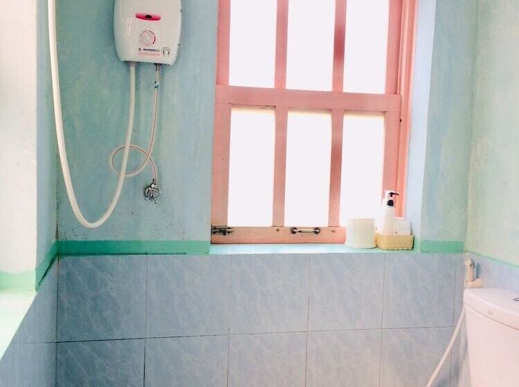 غرفة قياسية ثلاثية, Pai Flora Resort