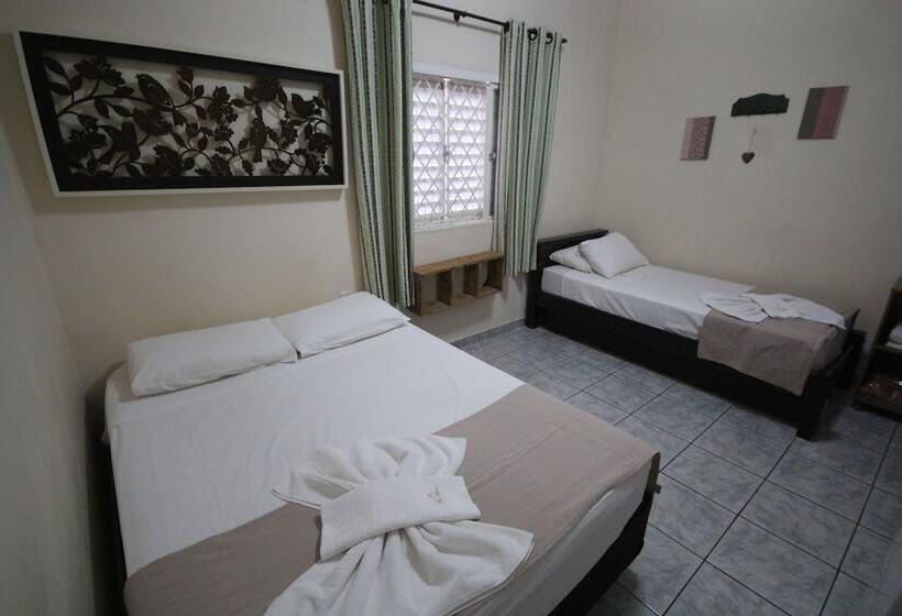 Dört Kişilik Delüks Oda, Pousada Tia Nena