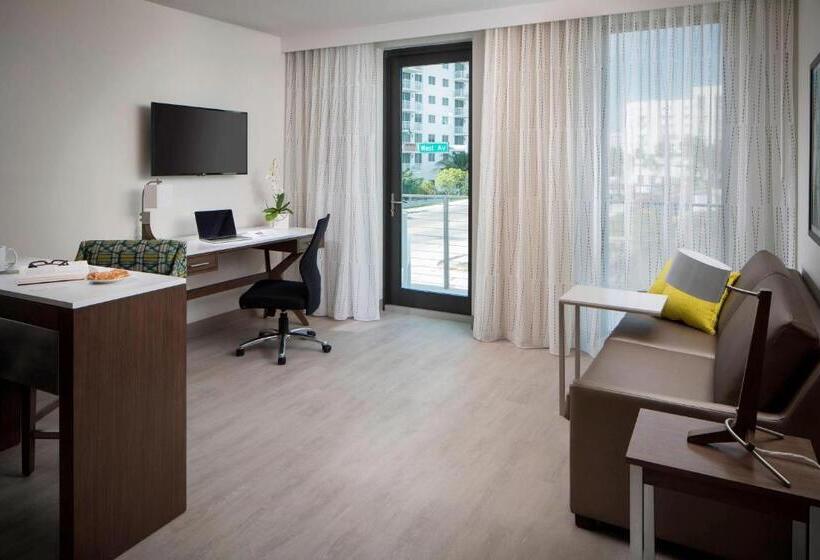 带大床的套房, Residence Inn By Marriott Miami Beach South Beach