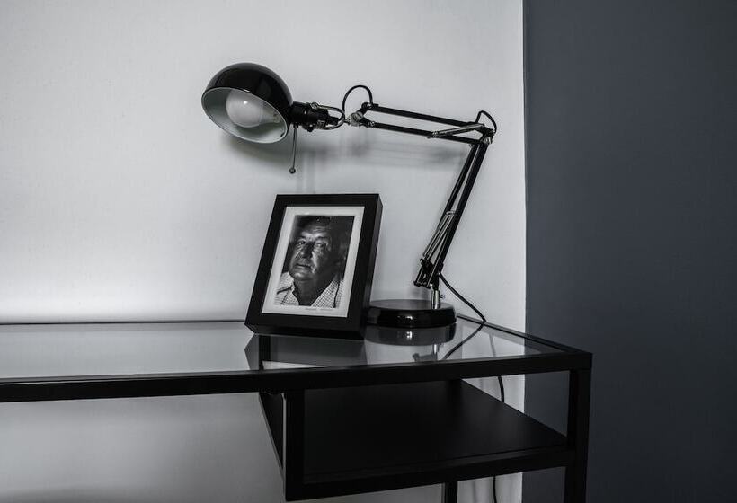 اتاق استاندارد, Rooms And Suites At Bookinn B&b