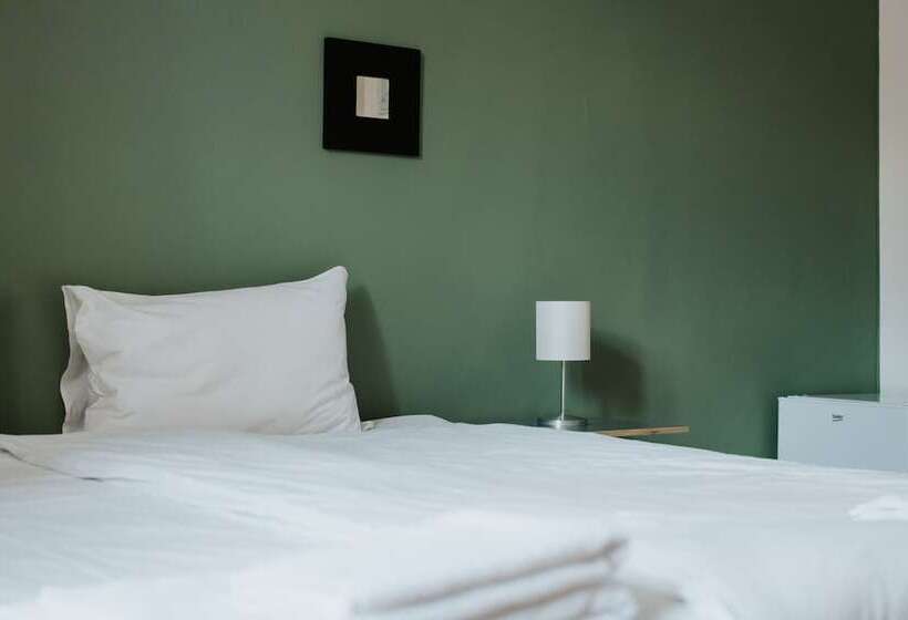 اتاق استاندارد, Rooms And Suites At Bookinn B&b