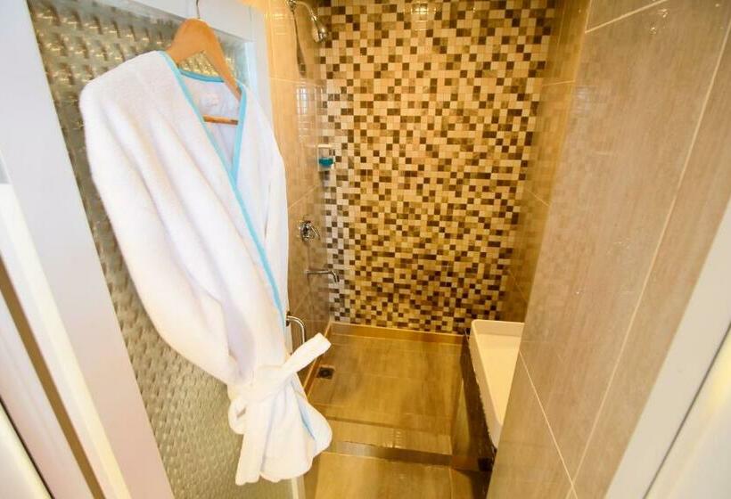 اتاق استاندارد, Sinar Sport