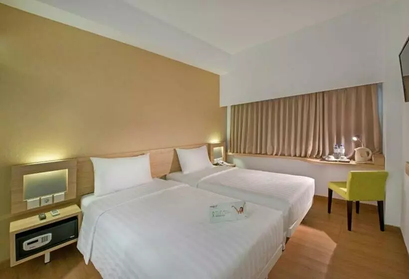 オーシャンビュースーペリアールーム, Whiz Prime Hotel Megamas Manado