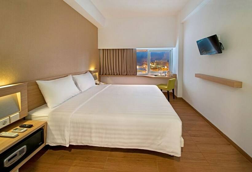 标准间, Whiz Prime Hotel Megamas Manado