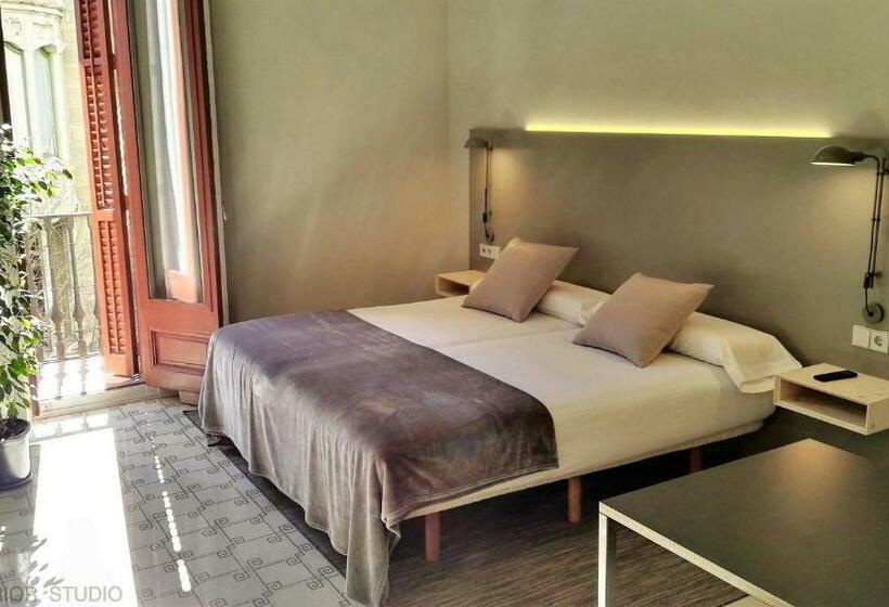 استودیوی سوپریور, Casa Abamita