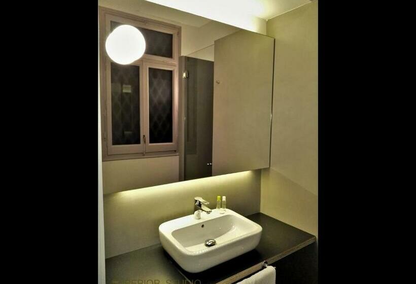 استودیوی سوپریور, Casa Abamita