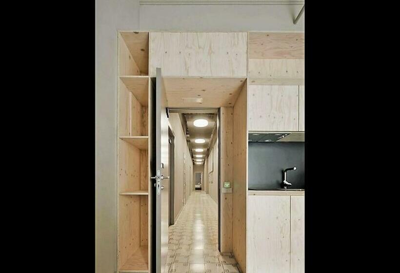 استودیوی سوپریور, Casa Abamita