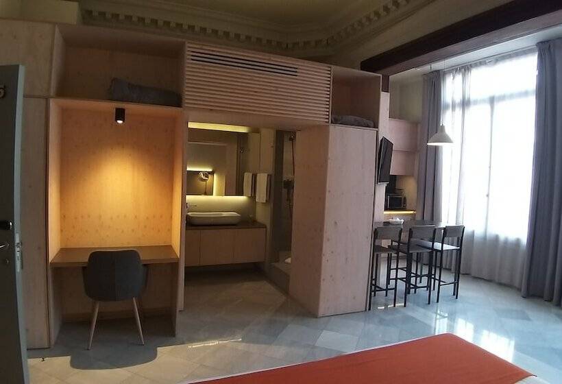 استودیو خانوادگی, Casa Abamita