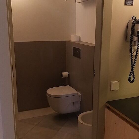 استودیو خانوادگی, Casa Abamita