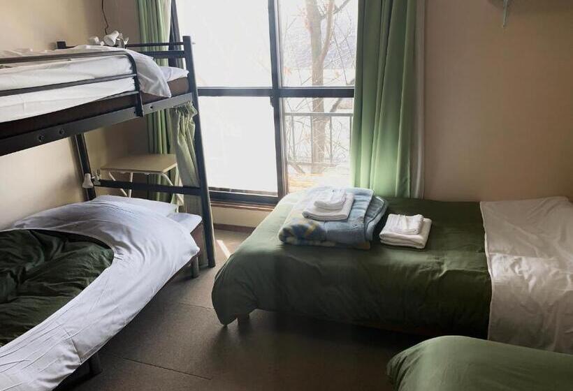 בית, חדר שינה 1, Akane Yado