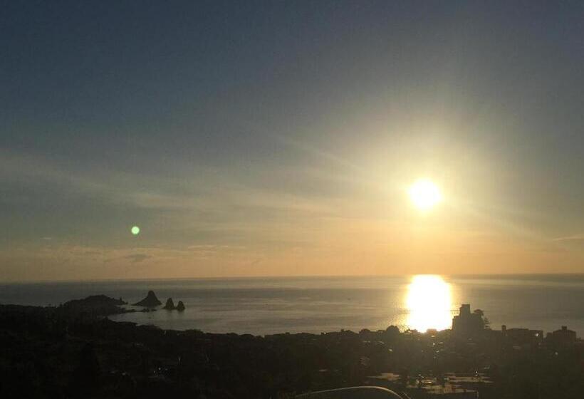 Номер Комфорт Вид на Море, Pupi Catania Etna B&b