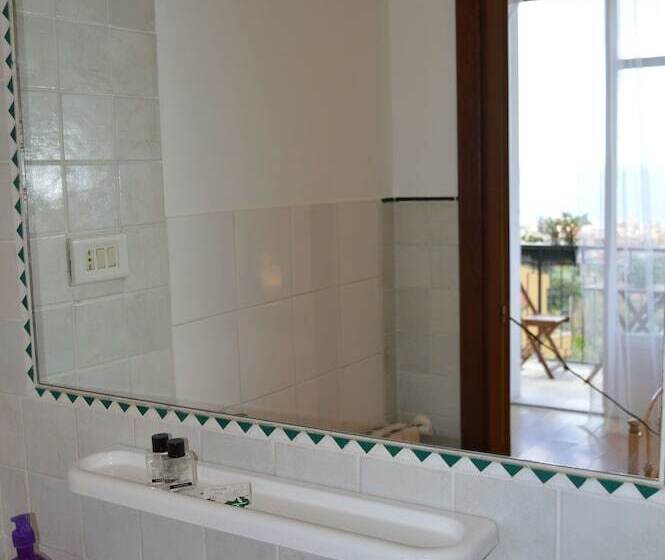 Номер Комфорт Вид на Море, Pupi Catania Etna B&b