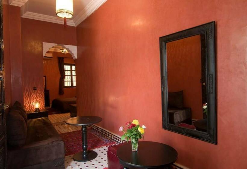 سوییت, Riad Agdim