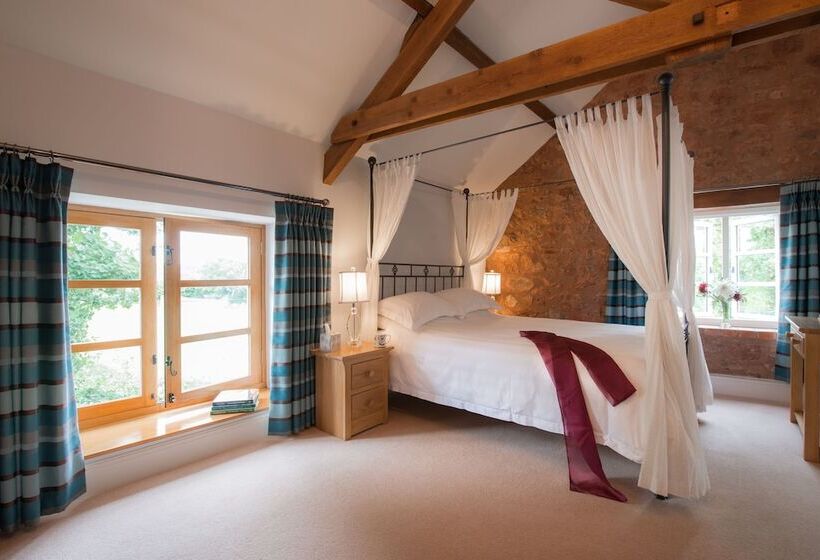 جناح, The Old Dairy At Bishops Barton