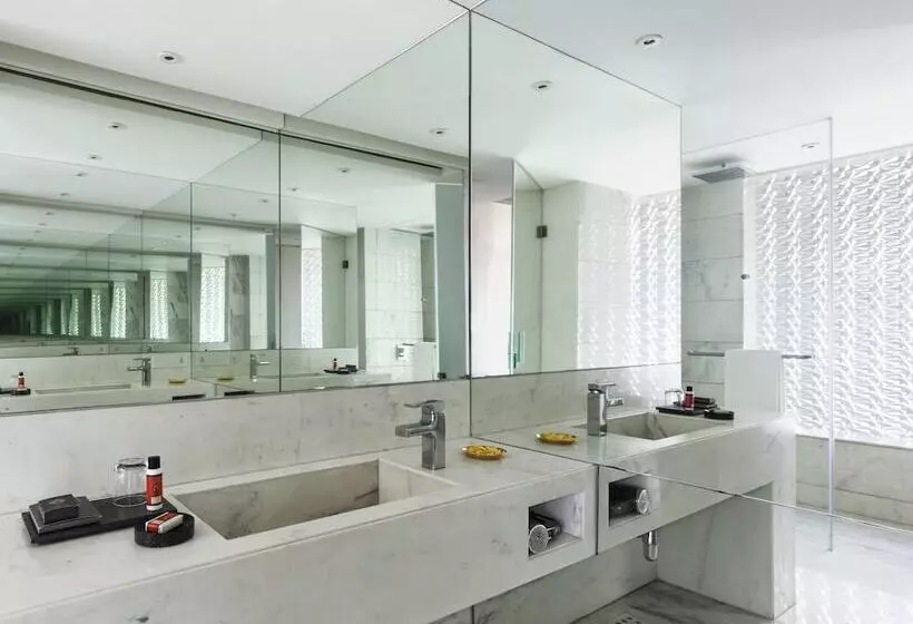 デラックスルーム, Design Hotel Chennai By Jüsta
