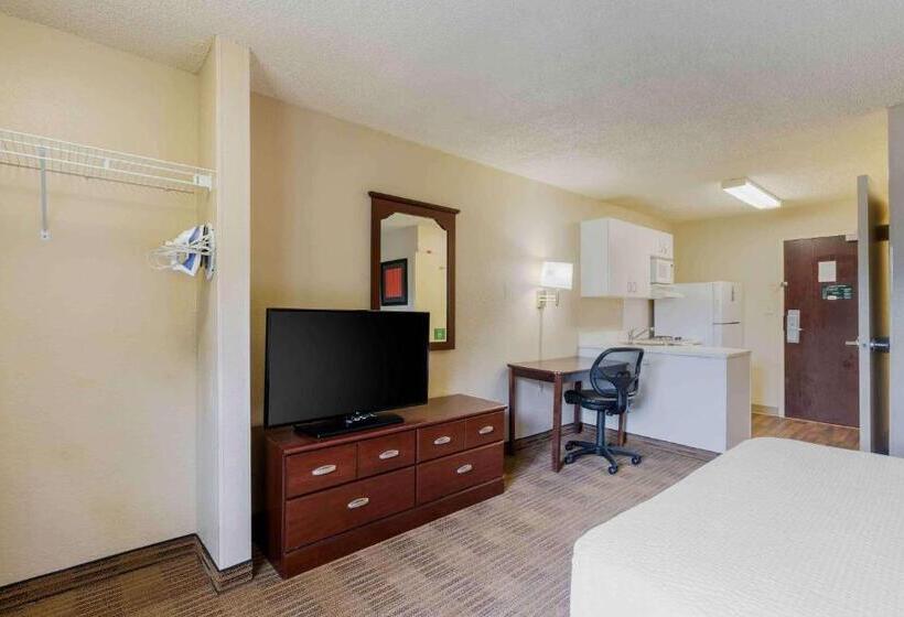 Studio Standard, Extended Stay America Select Suites Orlando Maitland 1760 Pembrook Dr