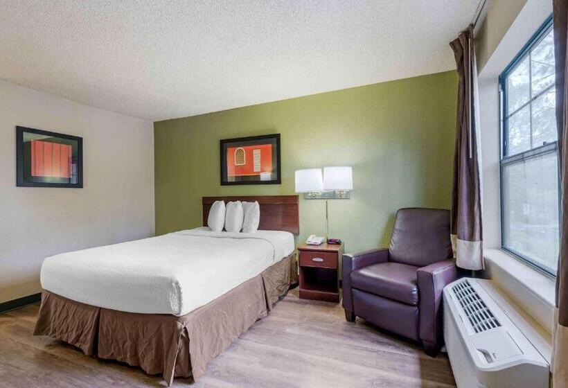 Studio Standard, Extended Stay America Select Suites Orlando Maitland 1760 Pembrook Dr