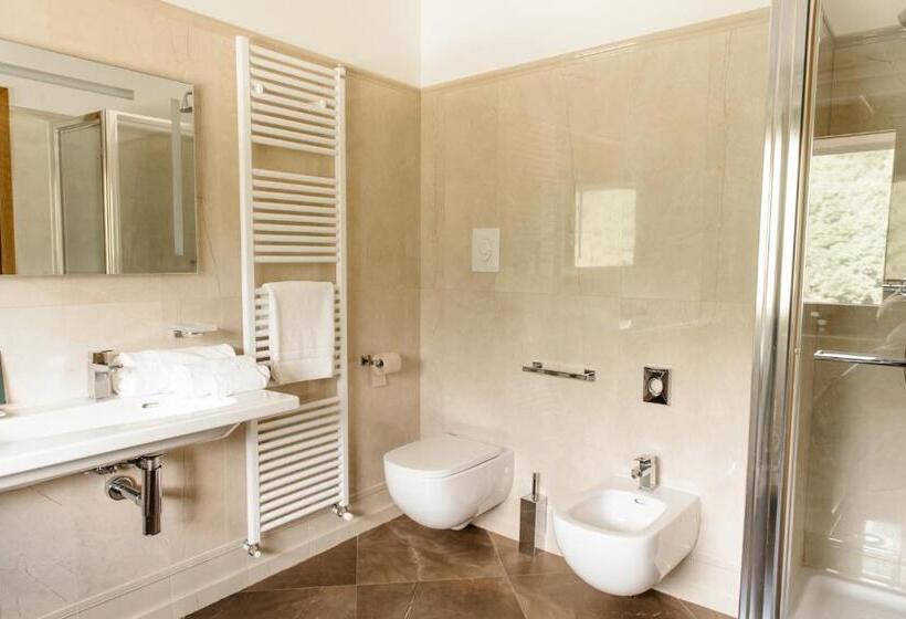 اتاق لوکس خانوادگی, Aqua Montis Resort & Spa