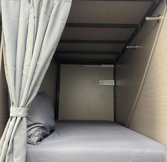 تختخواب در اتاق مشترک, Meadows Hostel