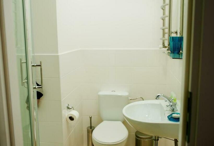 اتاق استاندارد, Danylo Inn