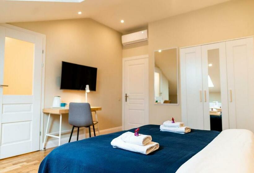 اتاق استاندارد, Danylo Inn