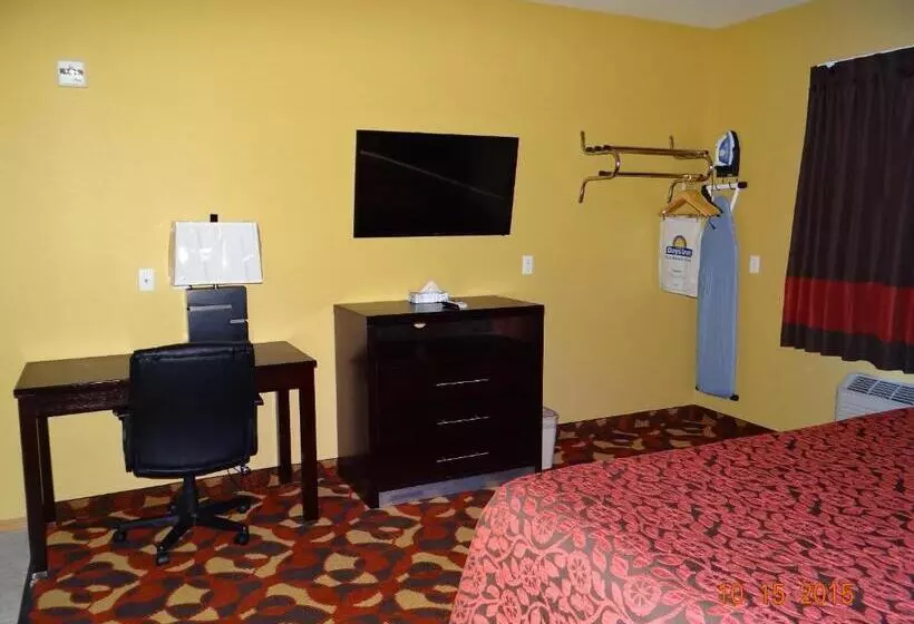キングサイズベッドのスイートルーム, Days Inn & Suites By Wyndham El Dorado