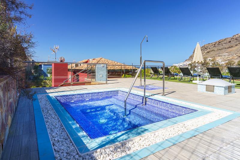 استودیوی سوپریور, Dream Chiado Apartments