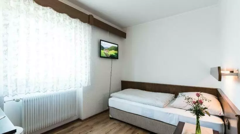 اتاق استاندارد یک نفره, Landhotel Zum Kühlengrund & Soultans Paradise