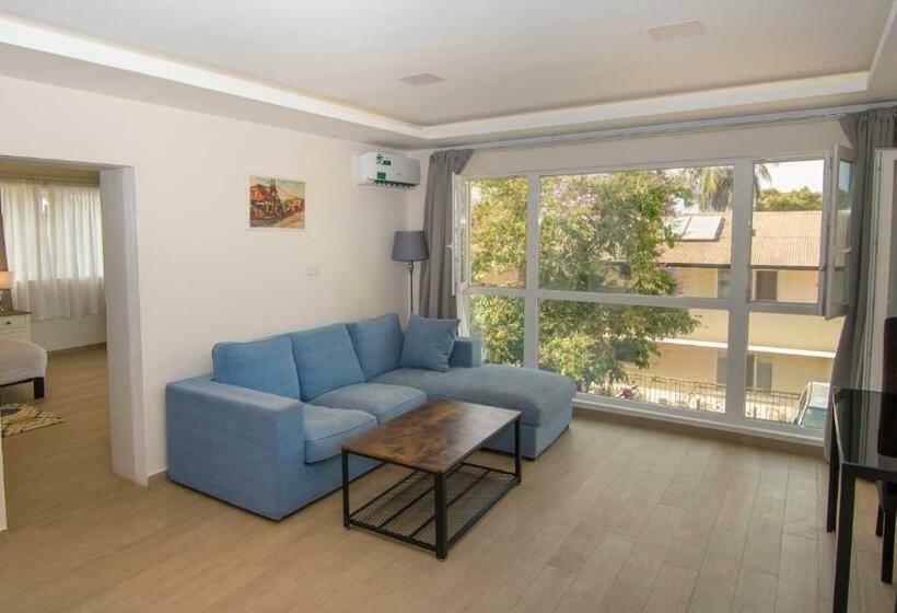 سوییت, New Brookfields