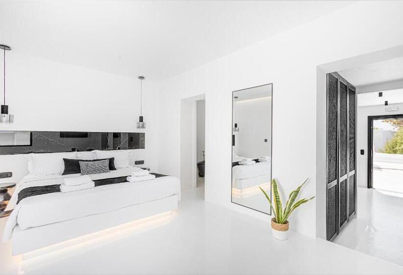 Полулюкс с Бассейном, Tagoo Black Mykonos