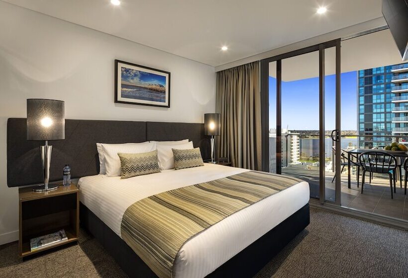 2ベッドルームのエクゼクティブアパートメント, Quest East Perth
