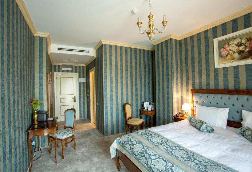 חדר סטנדרט עם מרפסת, The Arlington Boutique