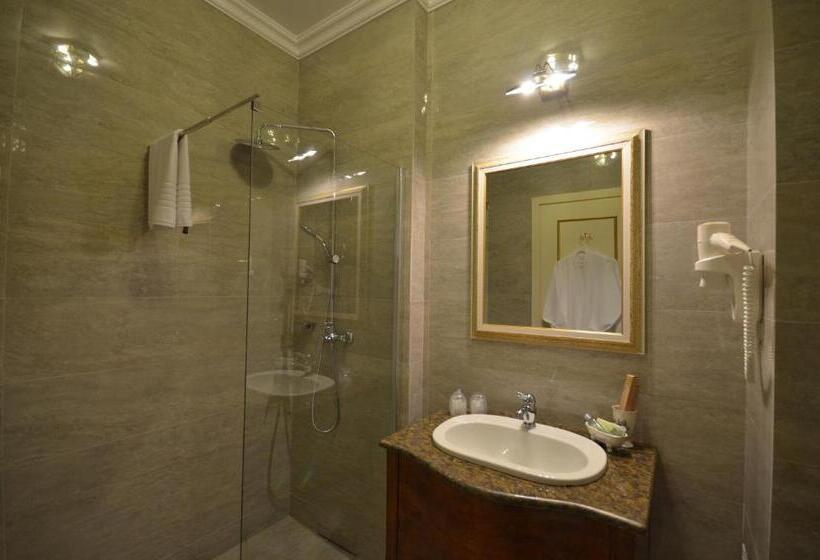 חדר סטנדרט עם מרפסת, The Arlington Boutique