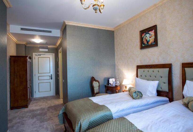 חדר סטנדרט עם מרפסת, The Arlington Boutique