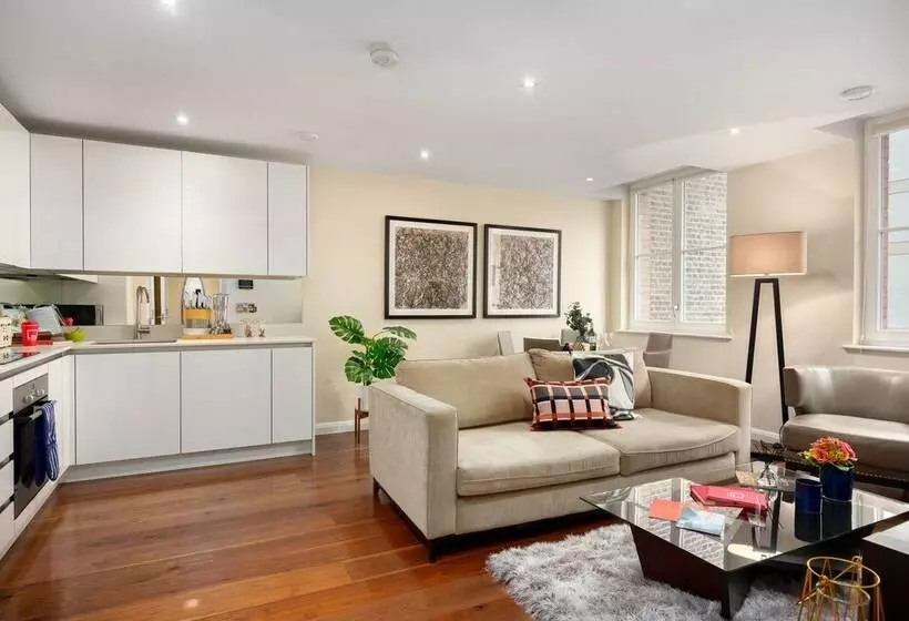 آپارتمان لوکس 1 خوابه, One Bed Serviced Apt Near Holborn In Chancery Lane