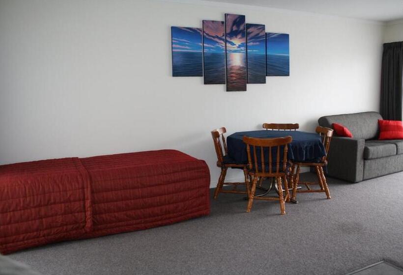 إستوديو قياسى, Oxford Court Motel