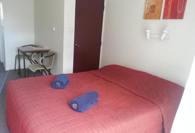 إستوديو قياسى, Oxford Court Motel