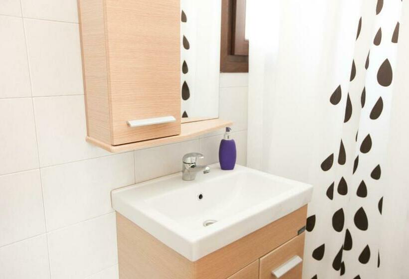 ベーシックワンルーム, Skiathos Somnia