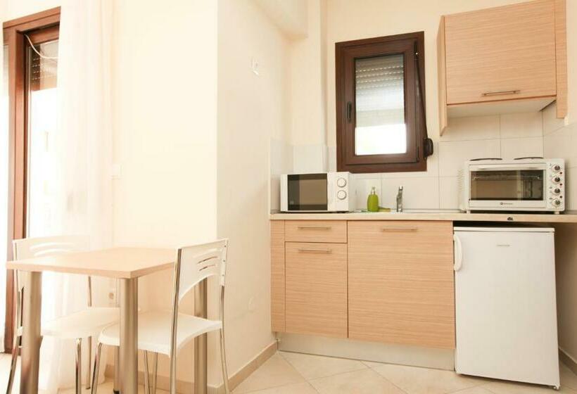 ベーシックワンルーム, Skiathos Somnia