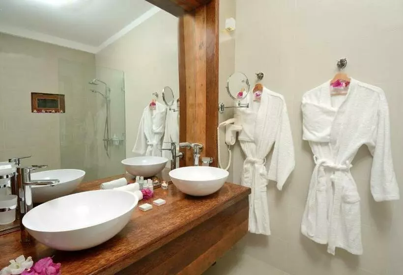 デラックスバンガロー, Tulia Zanzibar Unique Beach Resort