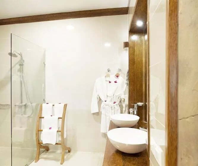 デラックスバンガロー, Tulia Zanzibar Unique Beach Resort