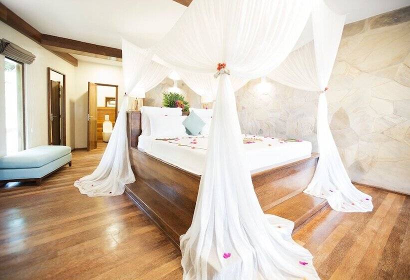 بنجلو ديلوكس, Tulia Zanzibar Unique Beach Resort