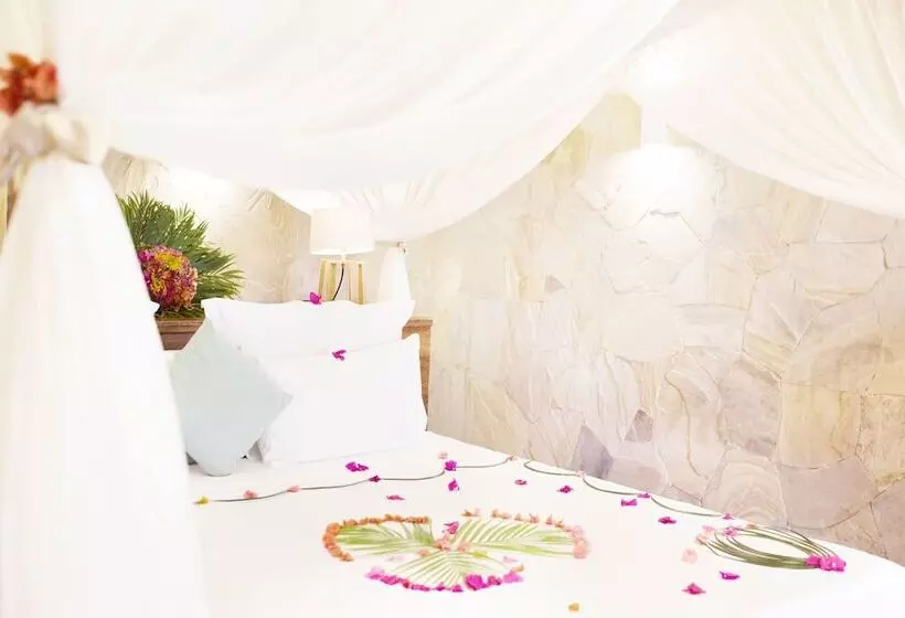 デラックスバンガロー, Tulia Zanzibar Unique Beach Resort
