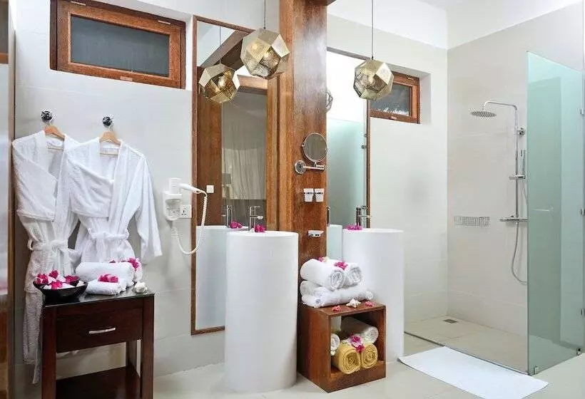 オーシャンビューのデラックス１ベッドルームビラ, Tulia Zanzibar Unique Beach Resort