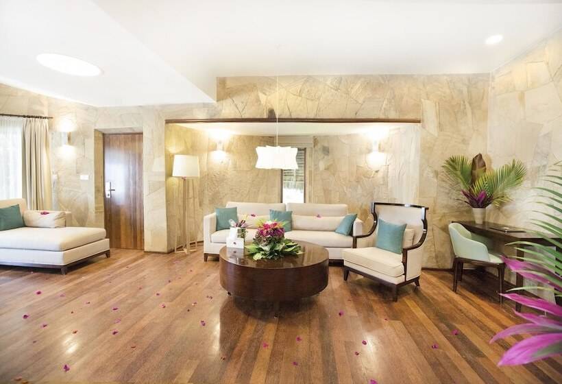 فيلا ديلوكس غرفة نوم واحدة مطلة على البحر, Tulia Zanzibar Unique Beach Resort