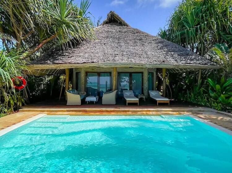 فيلا ديلوكس غرفة نوم واحدة مطلة على البحر, Tulia Zanzibar Unique Beach Resort