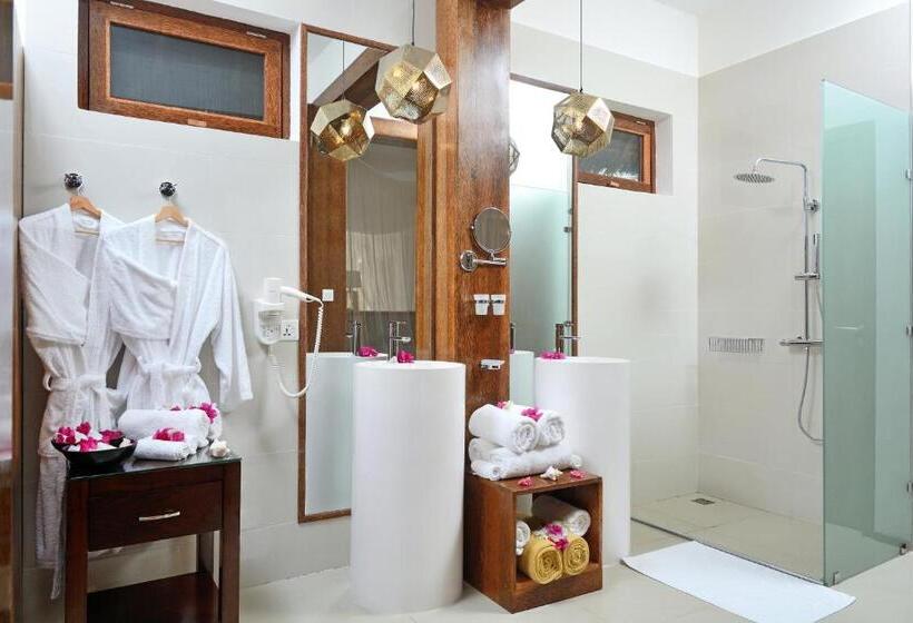 فيلا ديلوكس غرفة نوم واحدة مطلة على البحر, Tulia Zanzibar Unique Beach Resort