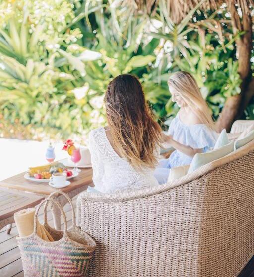 فيلا ديلوكس غرفة نوم واحدة مطلة على البحر, Tulia Zanzibar Unique Beach Resort