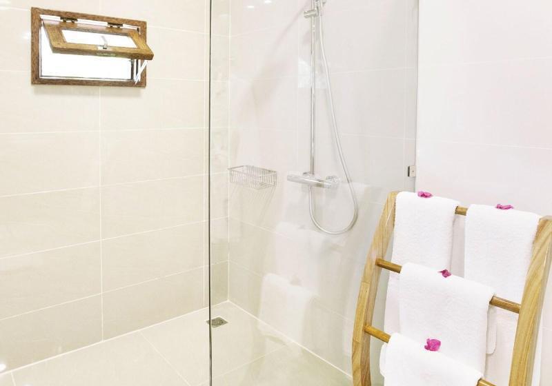 بنجلو ديلوكس, Tulia Zanzibar Unique Beach Resort